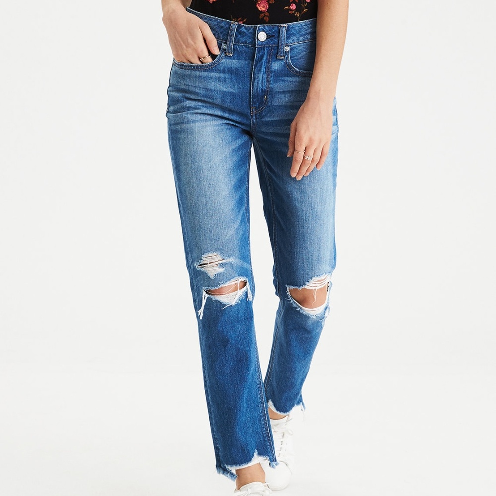 American Eagle Hi-Rise Tomgirl Jeans